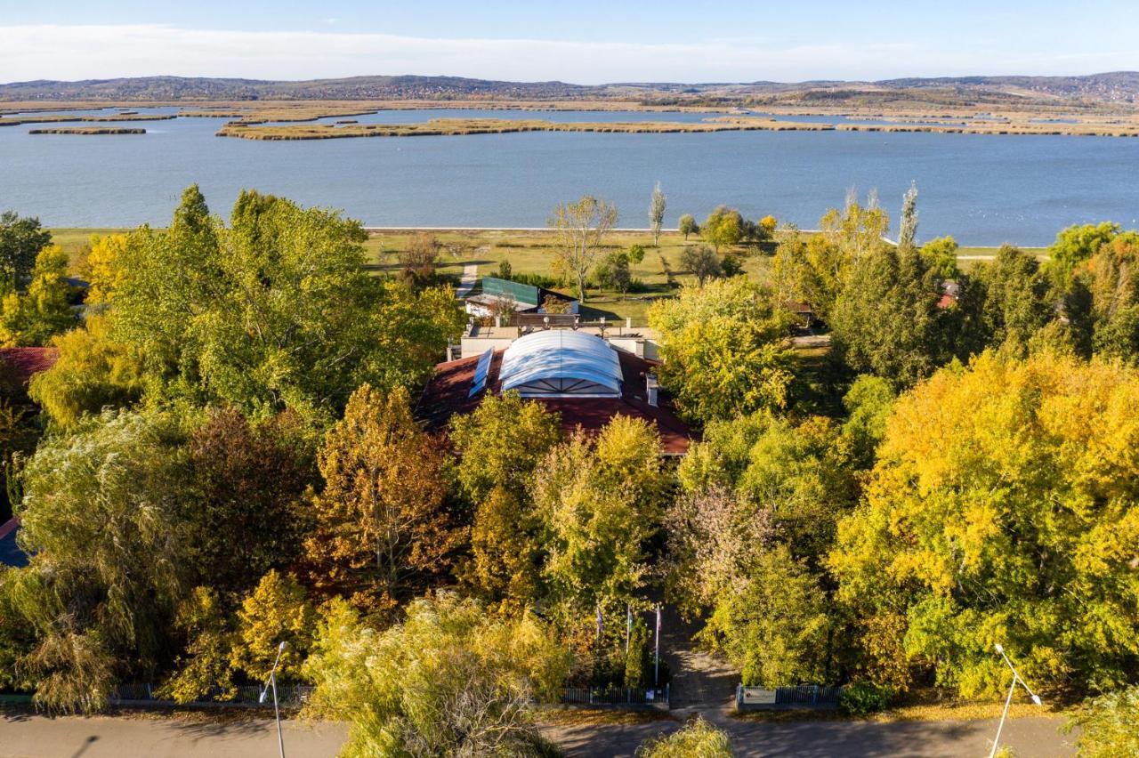 Atrium Agárd Tréning és Üdülőház Gárdony Esterno foto